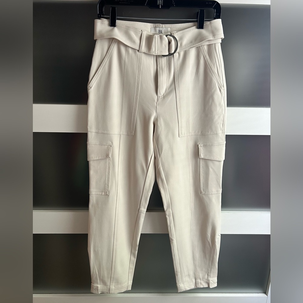 Banana Republic Slim Cargo Pants in Cream. Size 2. Like new!